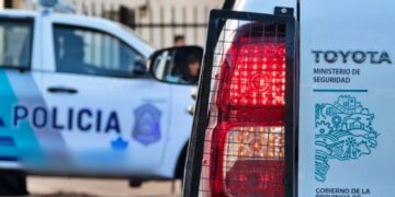 DOS ALLANAMIENTOS POR CAUSAS DIFERENTES Y EN AMBOS CASOS HUBO RESISTENCIA AL ACCIONAR POLICIAL