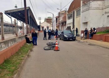 GRAVISIMO. CONDUCTOR DE MOTO ATROPELLO INTENCIONALMENTE UNA INSPECTORA