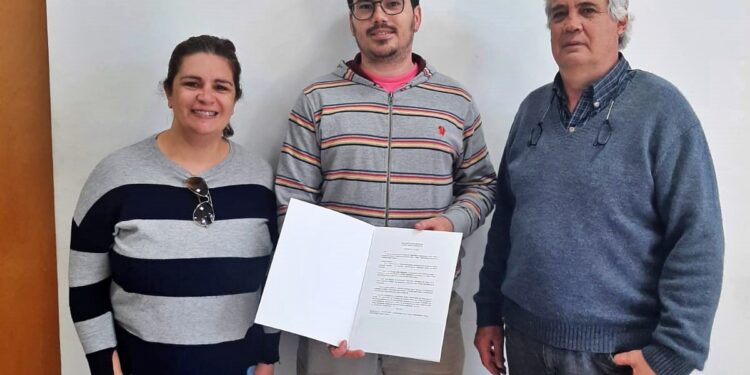 ENTREGA DE RECONOCIMIENTOS COMO ENTIDAD DE BIEN PÚBLICO A "GRACIAS PINGO" Y LA FIESTA TRADICIONALISTA O`BRIEN 1 ENTREGA DE RECONOCIMIENTOS COMO ENTIDAD DE BIEN PÚBLICO A “GRACIAS PINGO” Y LA FIESTA TRADICIONALISTA O`BRIEN