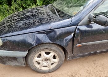 HALLARON ABANDONADO UN AUTO QUE FUE PROTAGONISTA DE UN ACCIDENTE