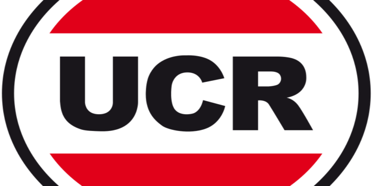 SEÑORA, UNA VEZ MÁS FALTA A LA VERDAD. A veces de tanto apoyar a Massa se miente como él.