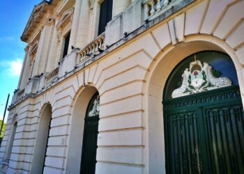 PIDEN QUE EN LAS PARITARIAS LOS AUMENTOS SEAN AL BÁSICO 4 BARENGHI COMENZO A CONFIRMAR A LOS DIRECTORES DE LAS 7 SECRETARIAS