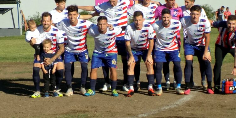 BRAGADO CLUB DERROTO A HURACAN POR 1 A 0 Y SIGUE EN EL FEDERAL