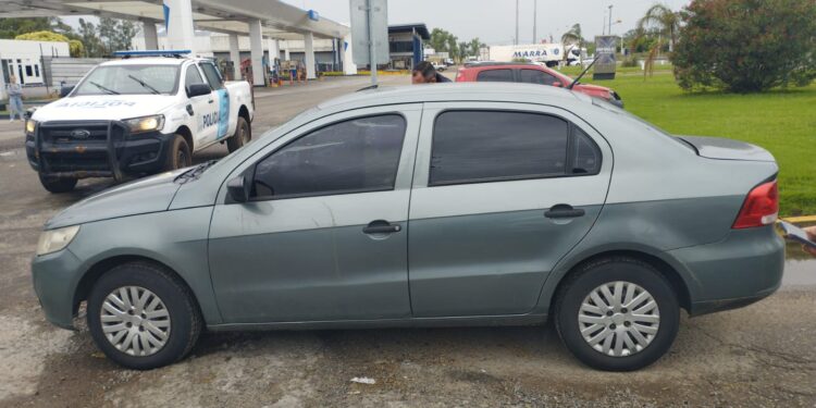 HURTARON DINERO A UN REPARTIDOR DE LÁCTEOS PERO FUERON APREHENDIDOS