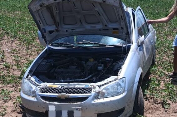 TUVO UN DESPISTE EL AUTO EN EL QUE MOVILIZABA NAZARENO FRANCESE CON SU FAMILIA