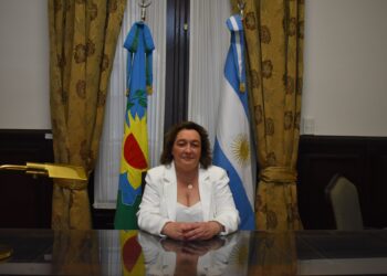 ASUMIO EUGENIA GIL : NUEVAMENTE UNA  BRAGADENSE EN EL SENADO PROVINCIAL.