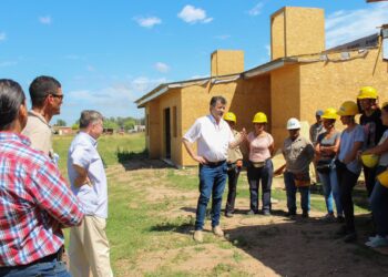 BARENGHI RESPALDO LA CONTINUIDAD DE LAS VIVIENDAS DE CARITAS
