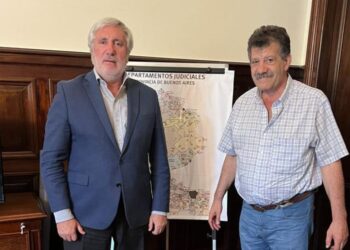 CONTE-GRAND RECIBIO AL INTENDENTE DE BRAGADO