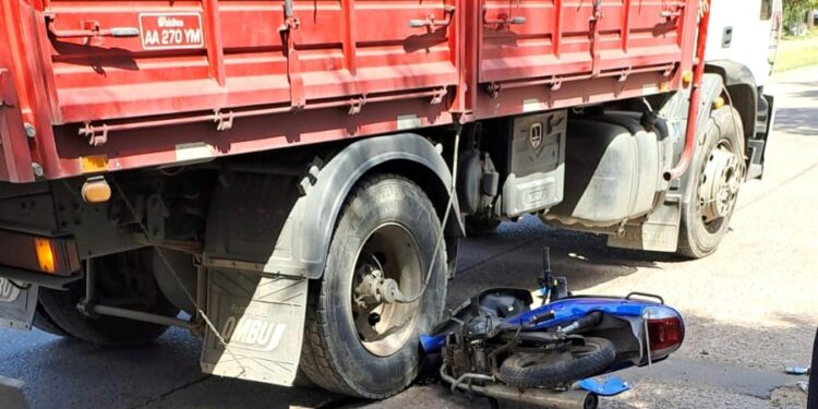 ACCIDENTE ESTE MEDIODÍA. POR MILAGRO NO FUE TRAGEDIA