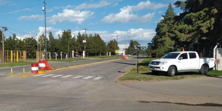 SE LIBERO LA MANO QUE ESTABA CERRADA AL TRÁNSITO DE CALLE SARMIENTO