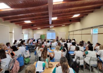 ACERBRAG Y FUNDACIÓN LEER CAPACITARON A DOCENTES Y DIRECTIVOS