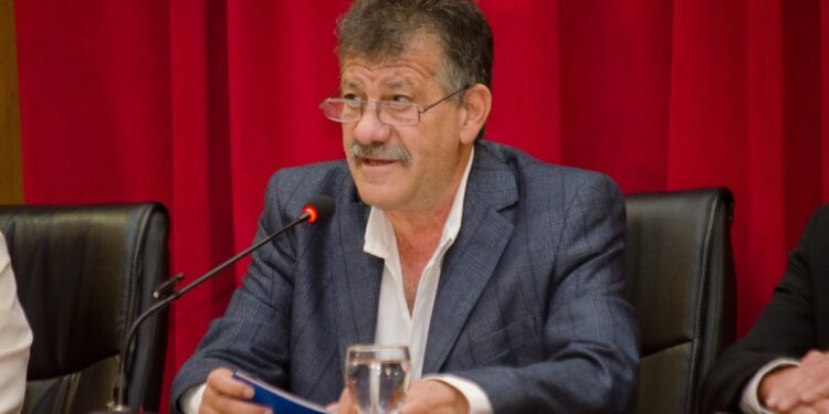 SERGIO BARENGHI DEBERA SER SOMETIDO A UNA CIRUGIA EN LOS PROXIMOS DIAS