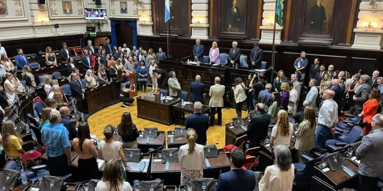 1 M. SESIÓN EXPRÉS SIN AXEL KICILLOF: LA OPOSICIÓN AMENAZA CON VACIAR LA LEGISLATURA HOY