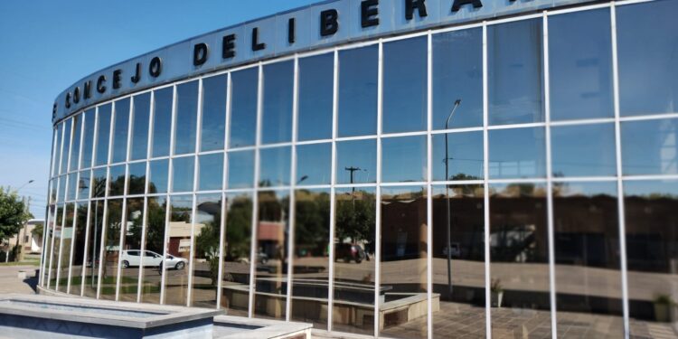 SESIONA EL CONCEJO DELIBERANTE. BUSCAN DARLE EL NOMBRE DE ALDO SAN PEDRO A UN CAPS BARRIAL 1 LA COMISIÓN DE CULTURA DEL HCD YA DESPACHÓ PROYECTOS PARA LA SESIÓN DE ABRIL