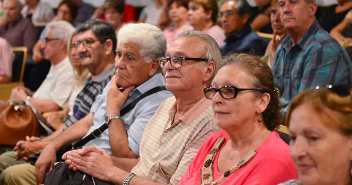 AUMENTO CONFIRMADO CON NUEVO BONO EN ABRIL: CUÁNTO COBRA EN TOTAL UN JUBILADO DE ANSES