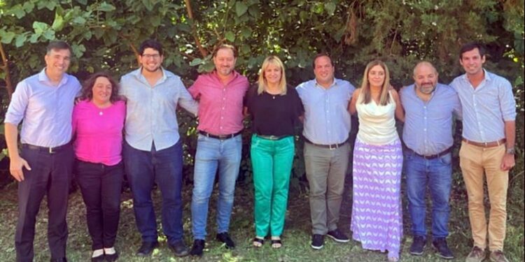 LA UCR DE LA CUARTA SECCIÓN CONSTITUYÓ UNA MESA DE TRABAJO PARA POTENCIAR LA REGIÓN. PARTICIPA EUGENIA GIL