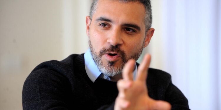 GIRARD ADVIRTIÓ QUE EL PLAN ECONÓMICO OFICIAL BUSCA “CONGELAR LOS SALARIOS PARA FRENAR LA INFLACIÓN”