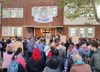 BRAGADO TAMBIEN TUVO SU EXTERIORIZACION DE PROTESTA POR LOS RECORTES PRESUPUESTARIOS A LAS UNIVERSIDADES