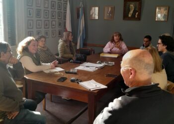 ARTICULANDO MEDIDAS POR OBRAS ESCOLARES