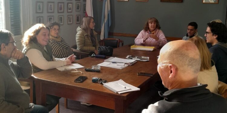 ARTICULANDO MEDIDAS POR OBRAS ESCOLARES