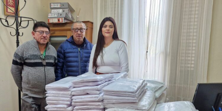LA COOPERADORA HIZO DONACIONES AL HOSPITAL