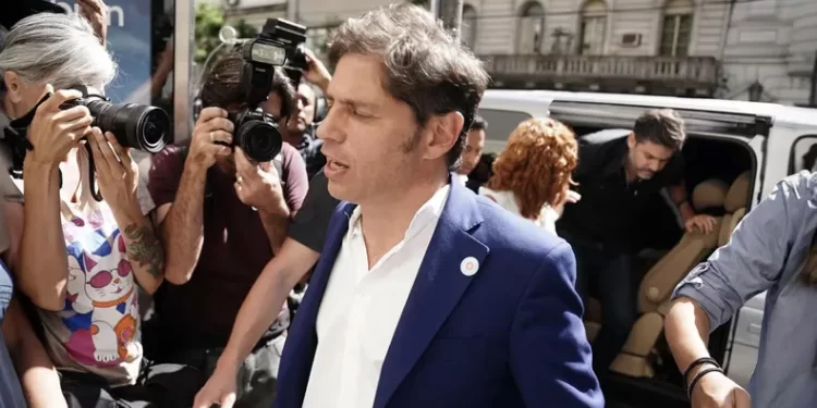 AXEL KICILLOF DESEMBOLSA $34 MIL MILLONES Y BUSCA UNA FOTO CON LOS 135 INTENDENTES