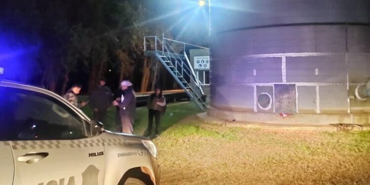 PRINCIPIO DE INCENDIO EN UNA COSECHADORA EN LA ESTANCIA SANTA CLARA