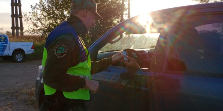 INTENSOS OPERATIVOS DE POLICIA EN DIFERENTES LUGARES, INCLUIDOS CAMINOS RURALES