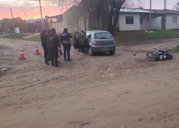 ACCIDENTE . UNA MOTOCICLISTA HERIDA