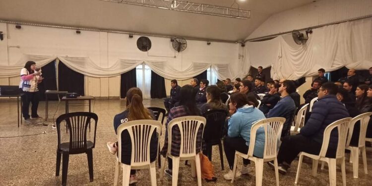 CAPACITACIÓN PARA BOMBEROS DE BRAGADO