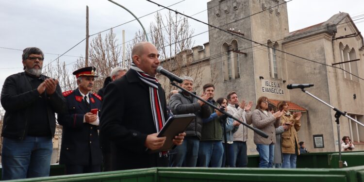 EL INTENDENTE INTERINO ACOMPAÑO LOS ACTOS DEL DIA DEL BOMBERO