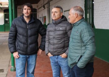 OBRAS EN LAS ESCUELAS. VISITA A MECHITA. SE ESPERA LA CALEFACCIÓN EN LA NORMAL