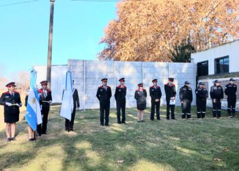 COMODORO PY HOMENAJEO A SUS BOMBEROS. TAMBIÉN HUBO ACTO EN MECHITA