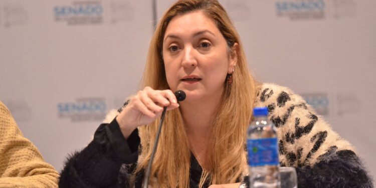 AHUMADA REPUDIÓ LA ELIMINACIÓN DE LA REPITENCIA EN ESCUELAS SECUNDARIAS: “COMPROMETE LA FORMACIÓN”. 1 AHUMADA REPUDIÓ LA ELIMINACIÓN DE LA REPITENCIA EN ESCUELAS SECUNDARIAS: “COMPROMETE LA FORMACIÓN”.