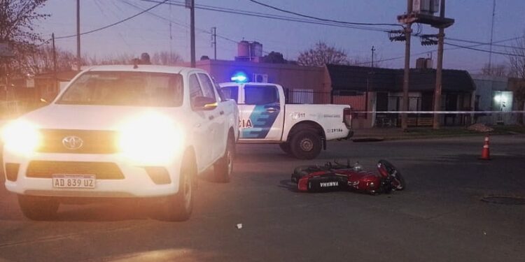 DOS MUJERES HERIDAS AL CHOCAR SU MOTO CON UNA CAMIONETA