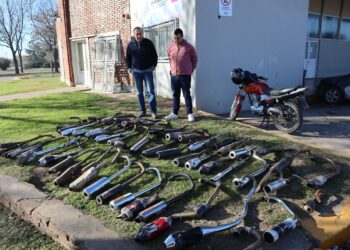 CONTINÚAN LOS CONTROLES Y SECUESTROS DE MOTOS CON ESCAPES MODIFICADOS