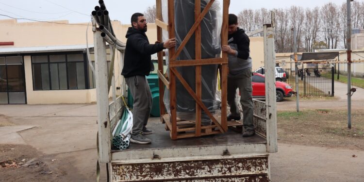 SE COMPRO UN NUEVO TERMOTANQUE PARA EL HOSPITAL