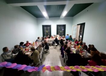 LA UCR DE BRAGADO FESTEJO EL DÍA DEL AMIGO JUNTO A LAS PERSONAS MAYORES QUE INTEGRAN SUS TALLERES 