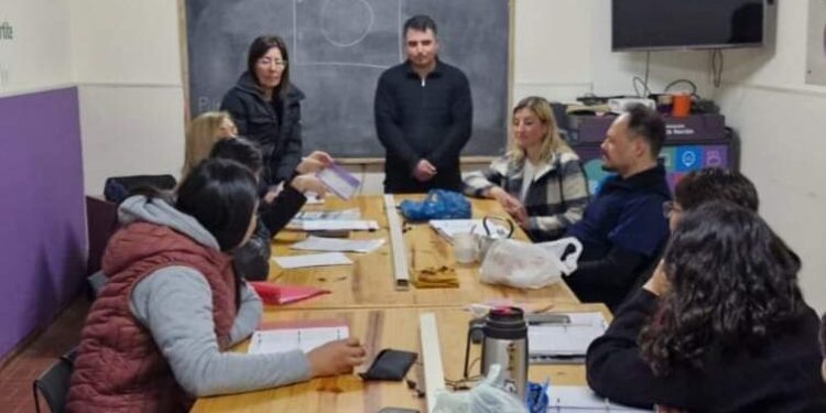 PROGRAMA FINES: COMENZARON LAS CLASES EN LA SEDE DE PUNTO DIGITAL