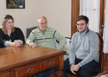 BARENGHI OTORGO UN BONO DE $ 100.000 A LOS MUNICIPALES