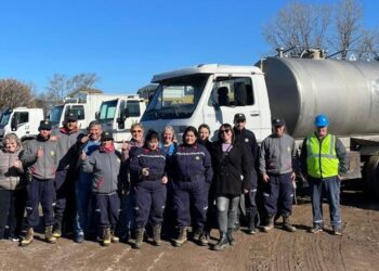 NUTRIEN DONO UN CAMION CON TANQUE DE AGUA A BOMBEROS DE MECHITA