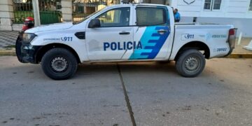 EN OTRA PELEA EN LA MADRUGADA, NO QUIZO ACATAR LA ORDEN POLICIAL Y TERMINÓ DAÑANDO UN PATRULLERO.