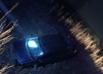 DESPISTE DE UN AUTO ESTA MADRUGADA. EL CONDUCTOR RESULTO ILESO