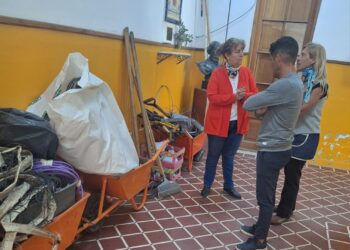 OBRAS EN LA ESCUELA PRIMARIA DE WARNES