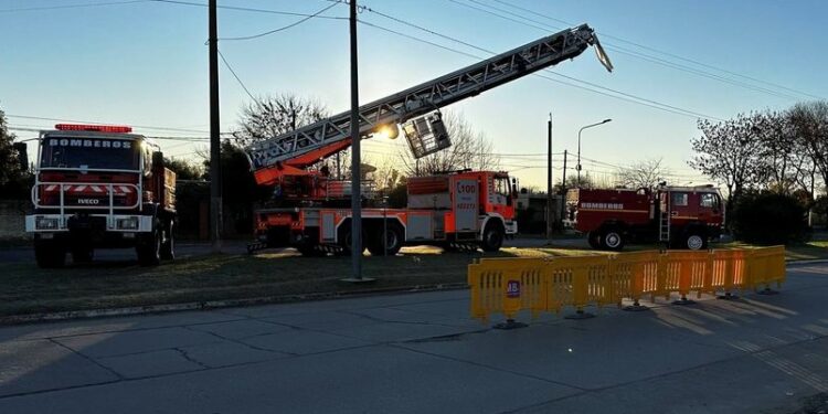 IMPORTANTE: BOMBEROS DE BRAGADO NO TIENE OPERATIVA LA ESCALERA MECANICA