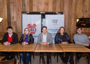 NICOLÁS LAMAZÓN Y NARELA BIANCATTO PRESENTARON LA LISTA 115 DE LAS INTERNAS RADICALES
