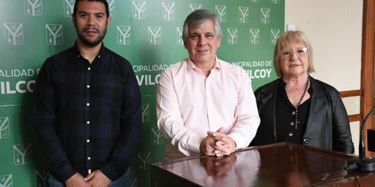 CUMPLEAÑOS DE CHIVILCOY: EL LUNES 21 CIERRA LOS SHOWS BM Y EL MARTES SE REALIZARÁ EL ACTO OFICIAL 