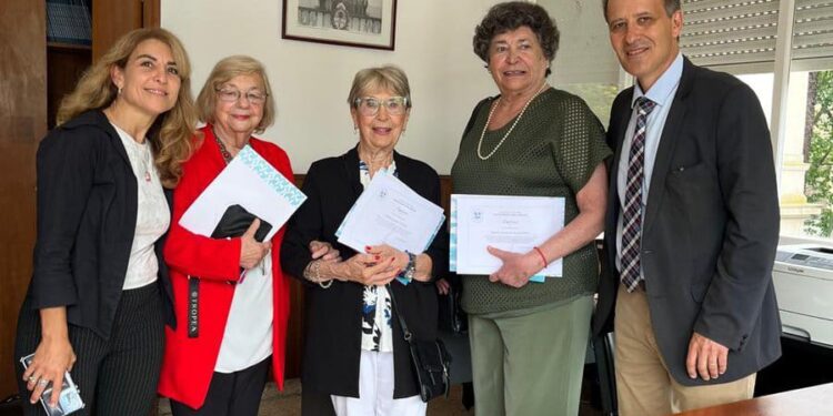 CONSEJO GENERAL DE EDUCACIÓN. HOMENAJE POR SUS 40 AÑOS. ESTUVO MERCEDES PURICELLI