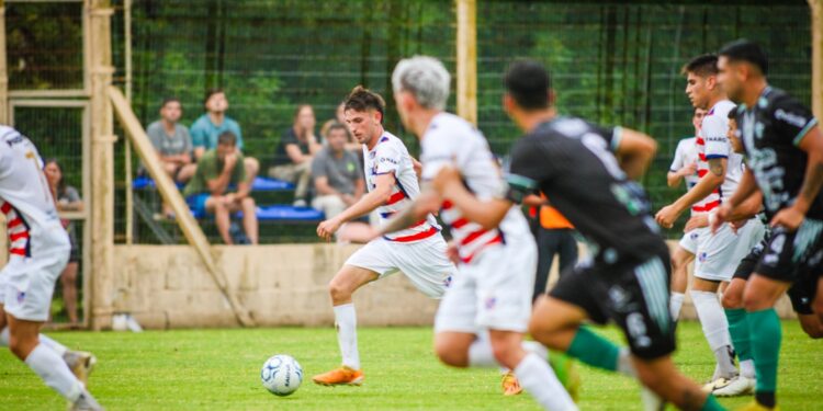 BRAGADO CLUB VISITA A ONCE TIGRES POR EL PASE A OCTAVOS