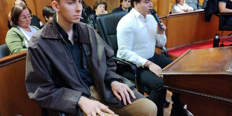 LA LAGUNA DE BRAGADO ESTA COLMADA DE MATERIA FECAL. ESTUDIANTES DE SECUNDARIO LO DEMOSTRARON CON UN TRABAJO DE INVESTIGACION